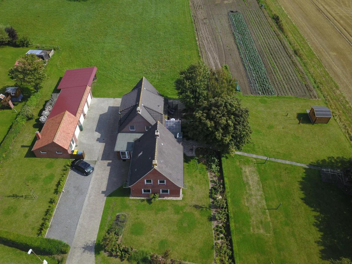 Pension Nele Hohaus Neuharlingersiel Buitenkant foto